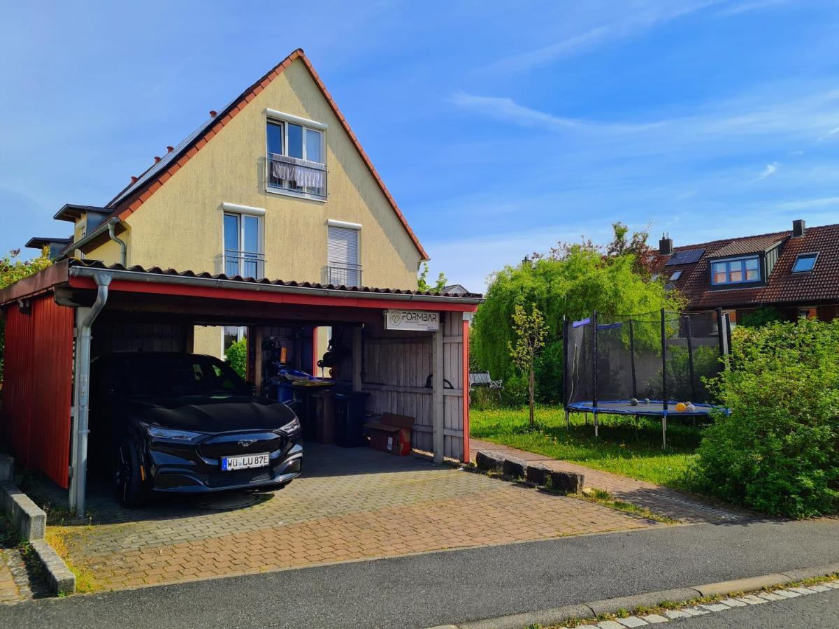 Apartamento Lichtdurchflutetes Zimmer - Marienberg Waldbuttelbrunn Exterior foto